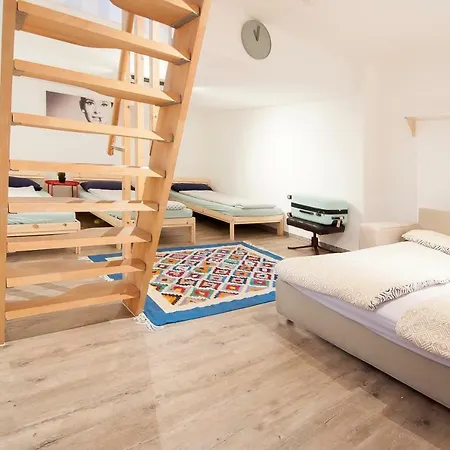 Centrum Suites Dusseldorf